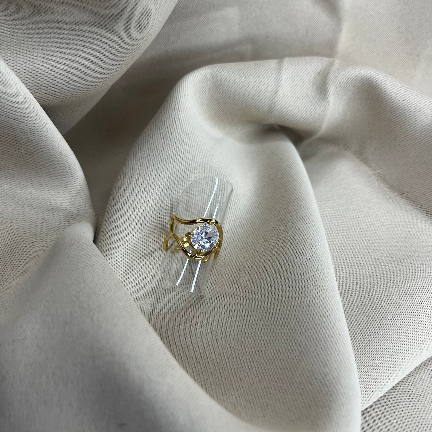 Bague asymétrique diamant
