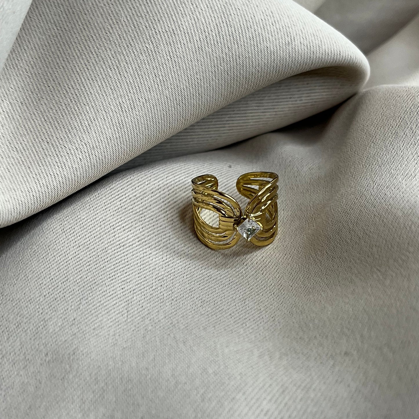 Bague avec motifs