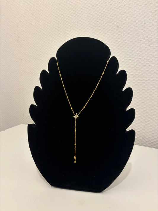 Collier cravate étoile et perles dorées